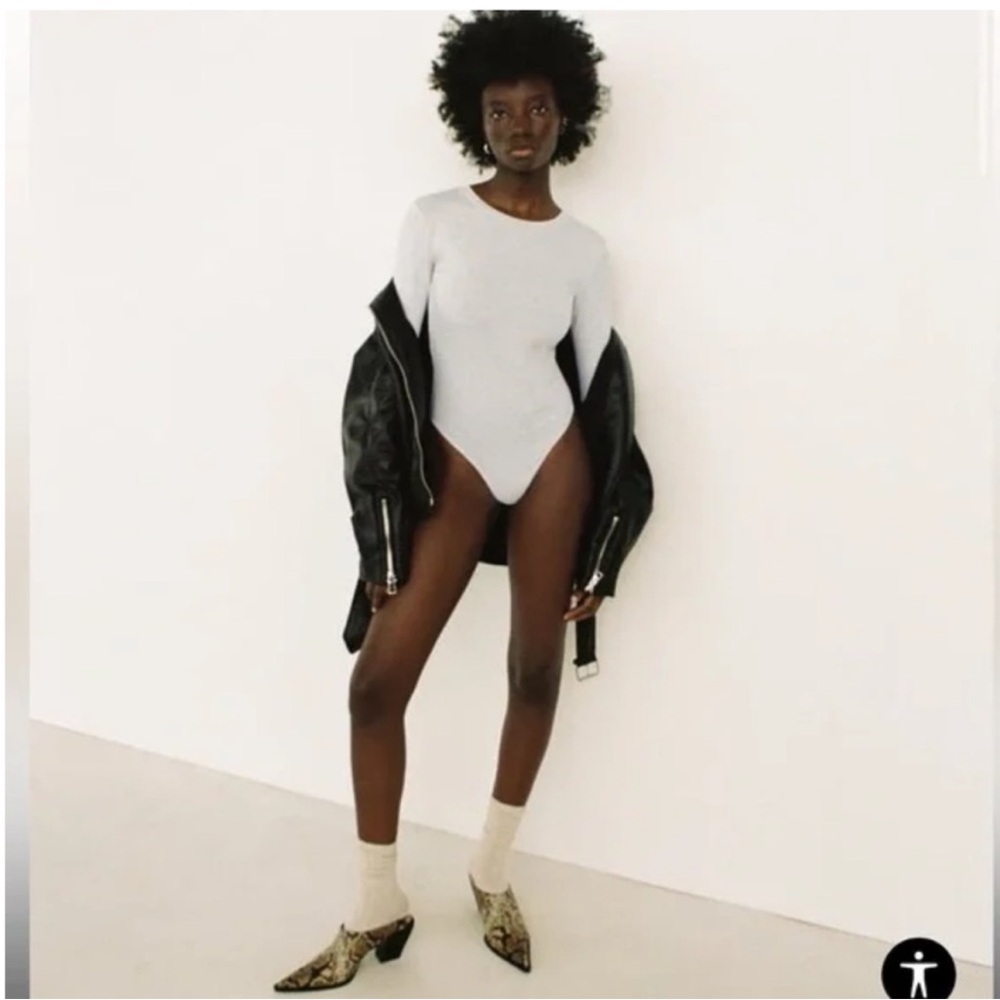 NWOT Zara Long-Sleeve Crew Neck Bodysuit Gray Marl Medium